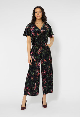 Macacão feminino Leota Ruby Velvet manga curta preto