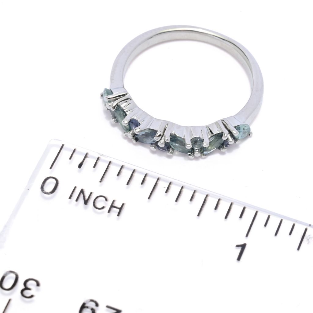 Anel Elemental Gems banhado a platina com 1,38 quilates de safira e pavão de Montana