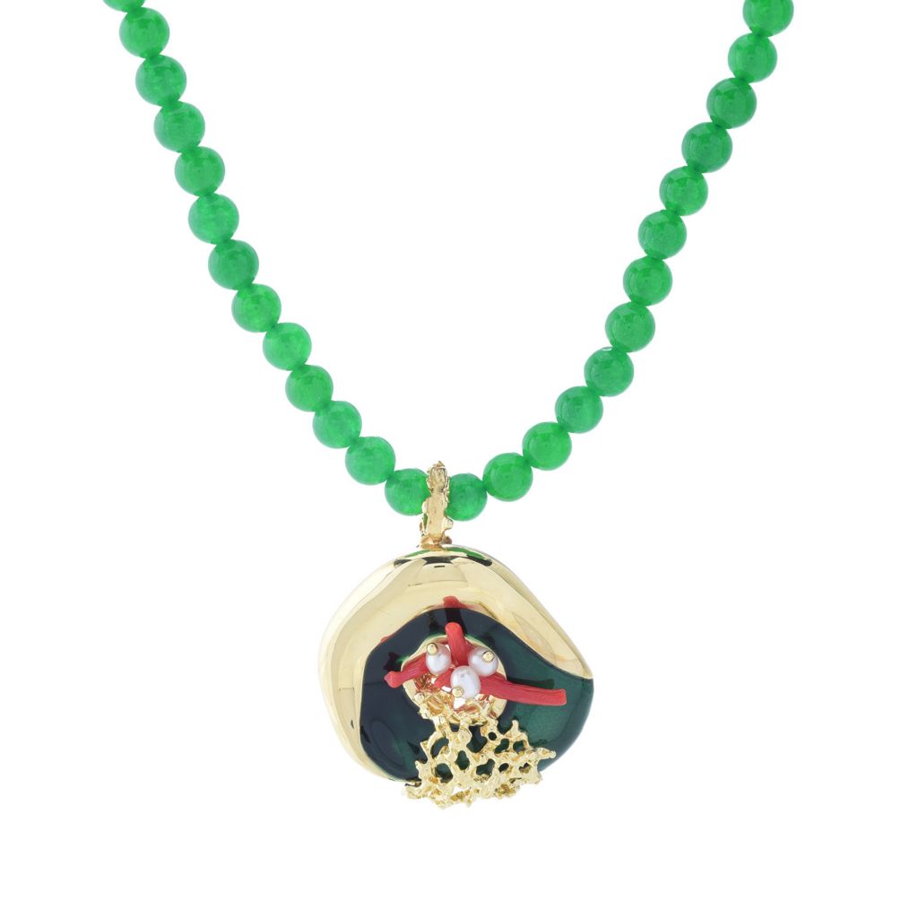 Colar Graziella com pérolas cultivadas e quartzo verde banhado a ouro 23K e vida marinha