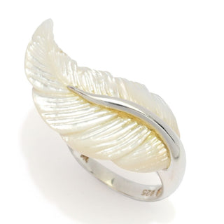 Anel de pena de madrepérola esculpida em prata esterlina 28x16 mm da Far East Jewelry