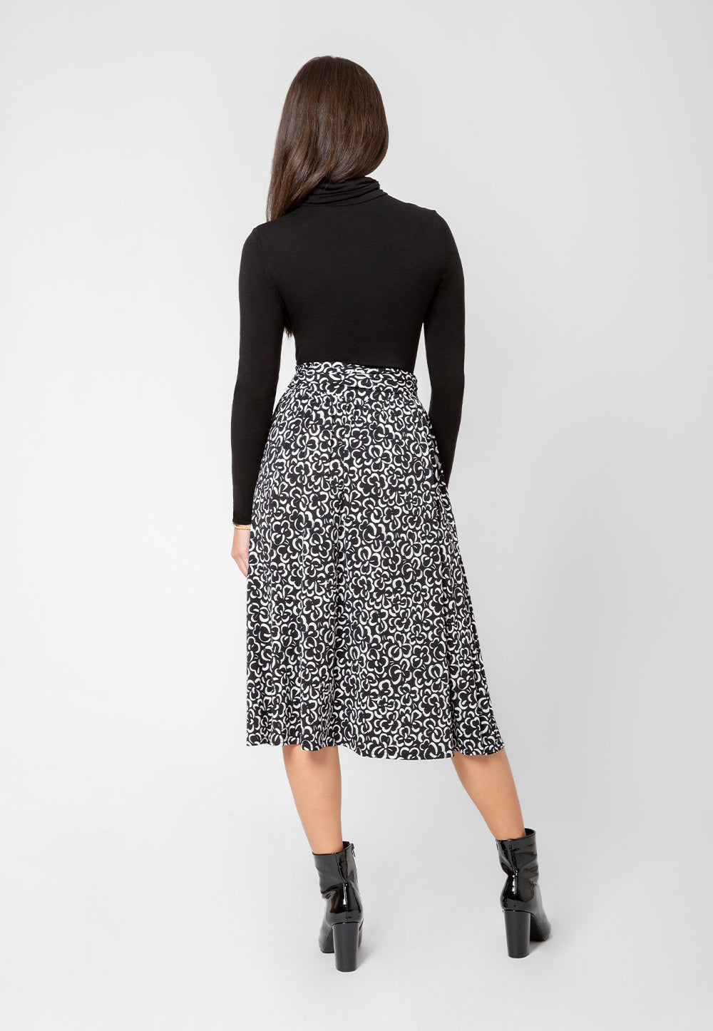 Saia Mindy Feminina Leota em Branco Gráfica Gardenia