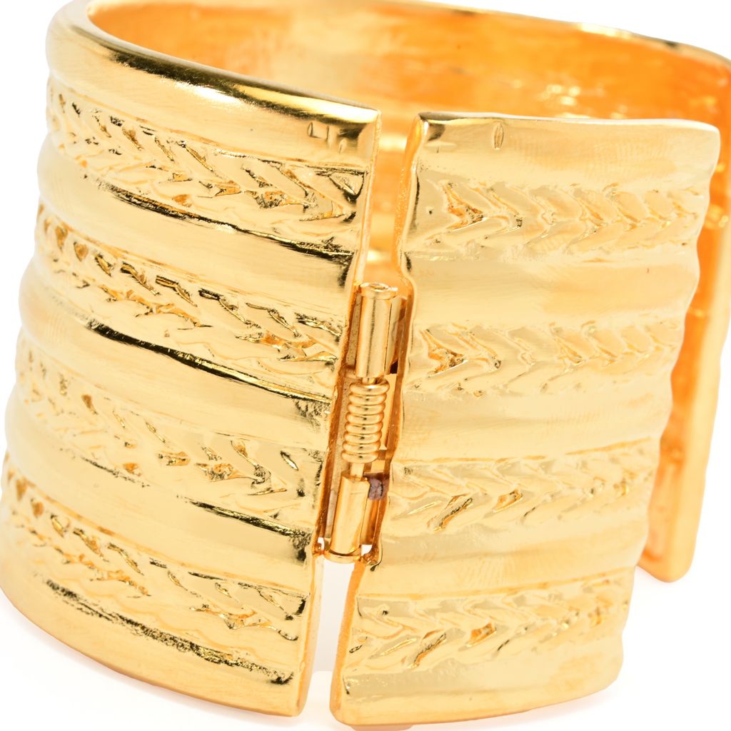 Pulseira texturizada com 9 fileiras e dobradiças Kenneth Jay Lane banhada a ouro 18K