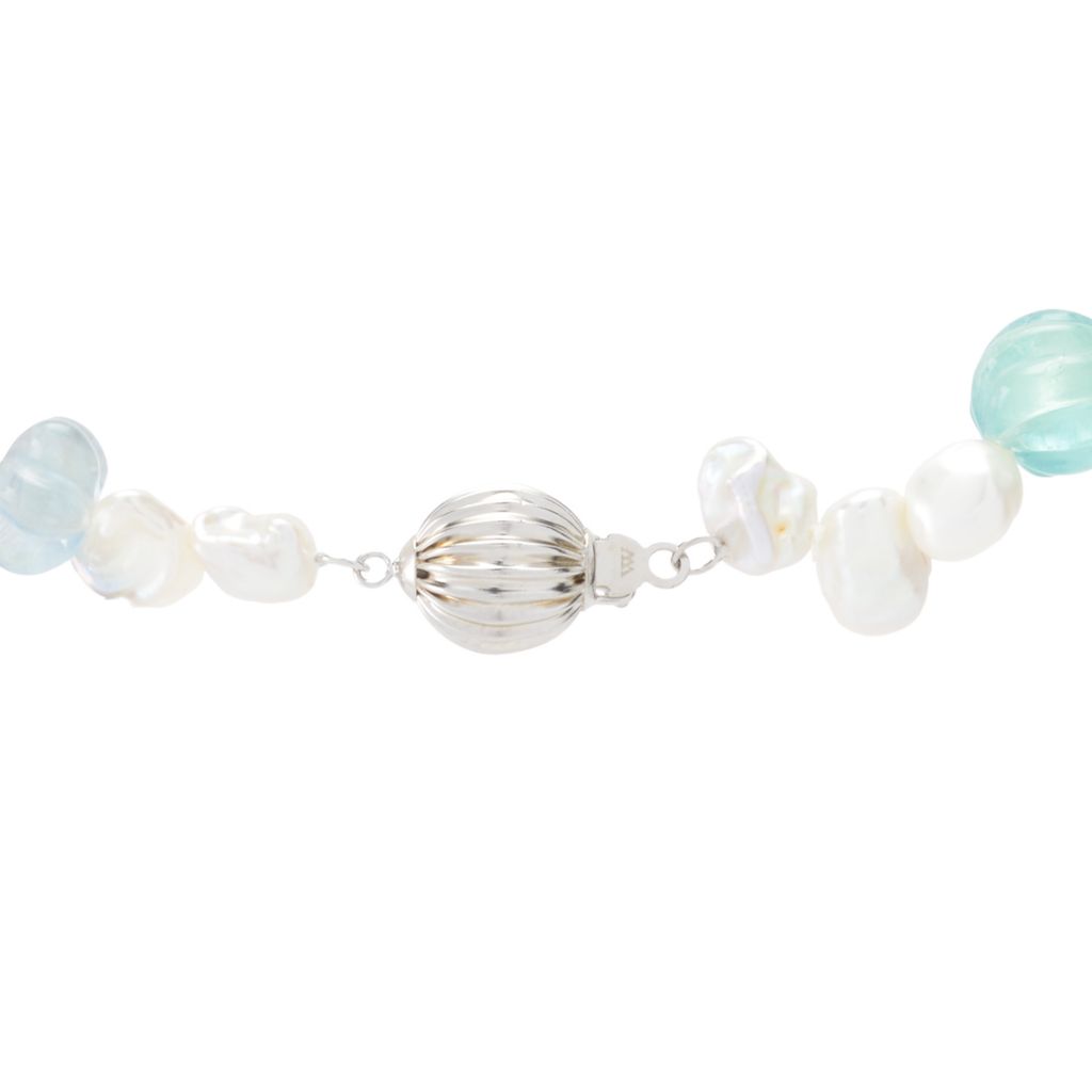 Colar de pérolas cultivadas de água doce e fluorita da Far East Jewelry Keshi