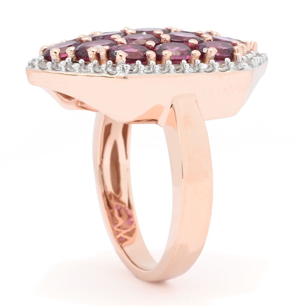 Escolha de anel de escudo hexagonal com conjunto de pedras preciosas e zircônia branca MUSE