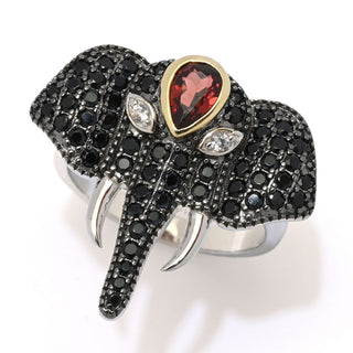 Anel de elefante com granada e espinélio preto banhado a ouro 18K e platina de 1,52ct