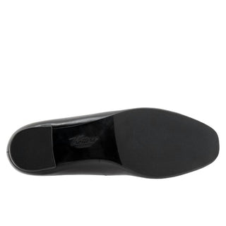 Trotters - Women's Dream Slip-on Pump