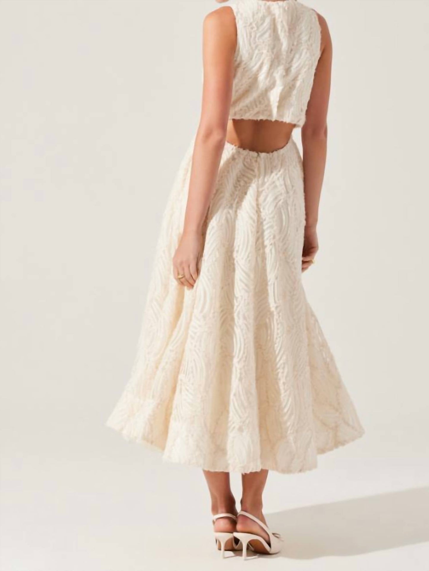 Astr - Lillemor 3d Textured Midi Dress