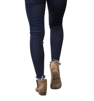 Kancan - Calça jeans skinny com botões e cintura alta da Mindy
