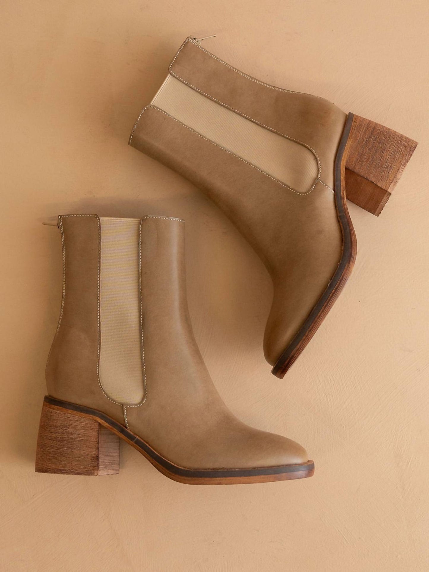 Oasis Society - Women's Olivia Chelsea Heel Boots