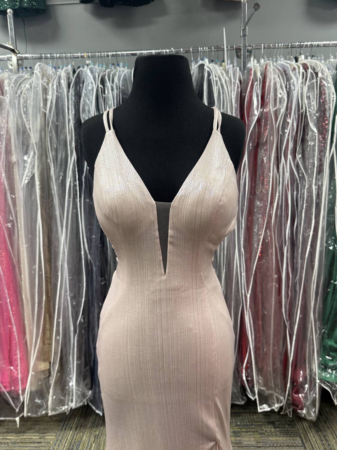 Ellie Wilde - Sleeveless Liquid Lame Gown
