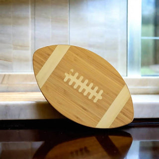 Creative Gifts International - Tábua de corte de futebol de bambu
