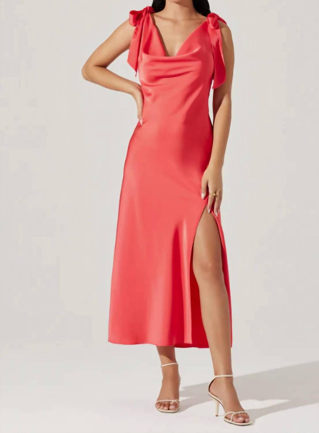 Astr - Allexina Midi Dress