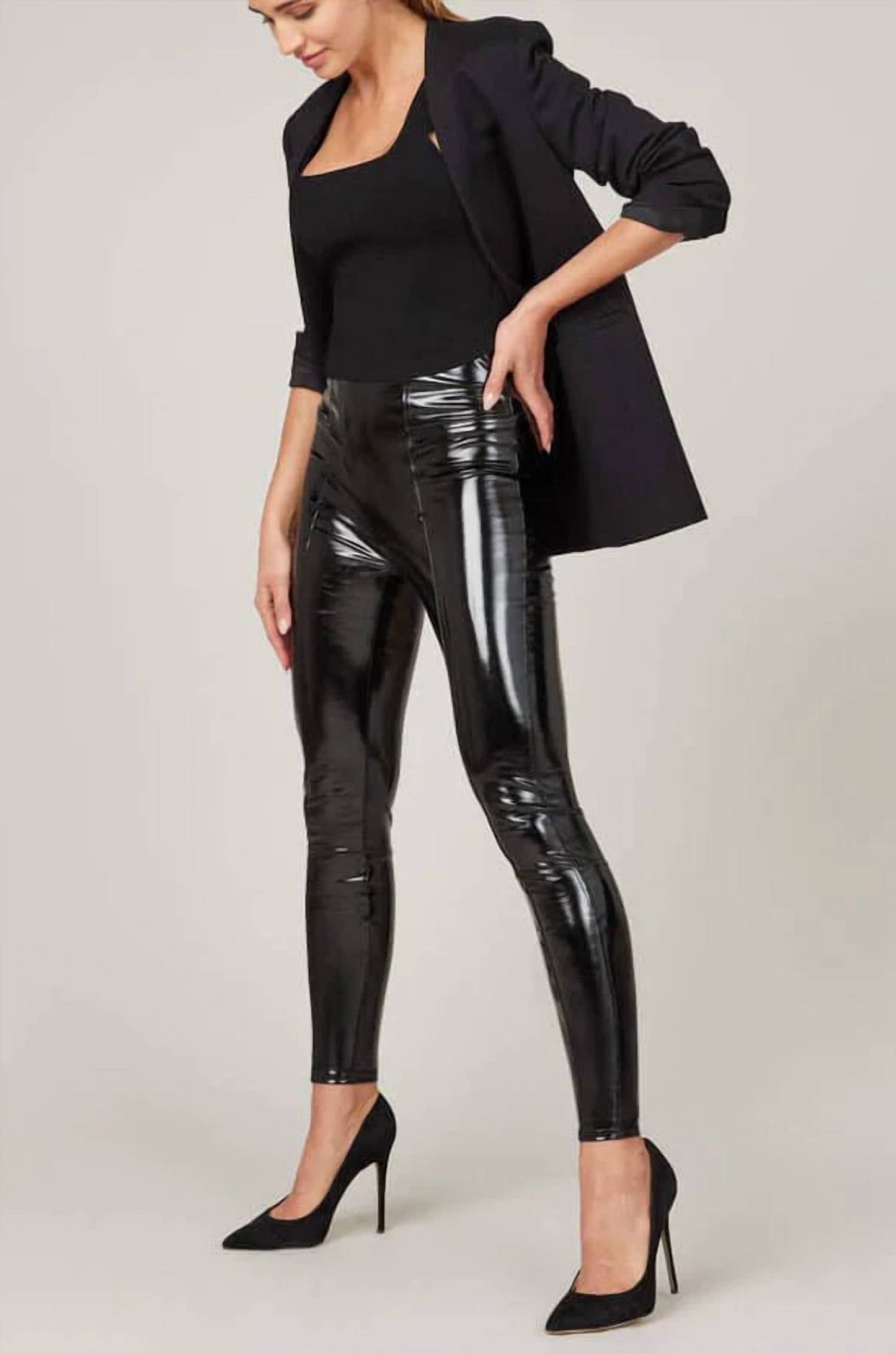 Spanx - Leggings de couro sintético envernizado