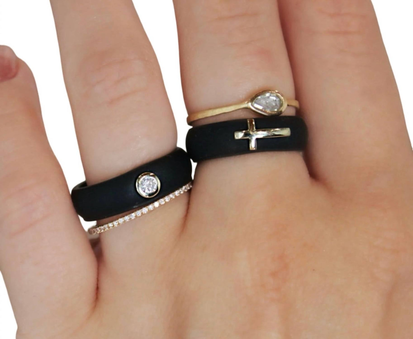 Casual Carats - Anel de silicone com cruz lateral em ouro 14k
