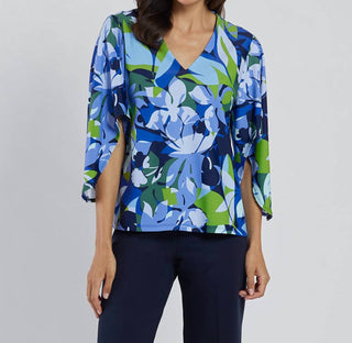 Jude Connally - Daniella Flowy Sleeves V-neck Top