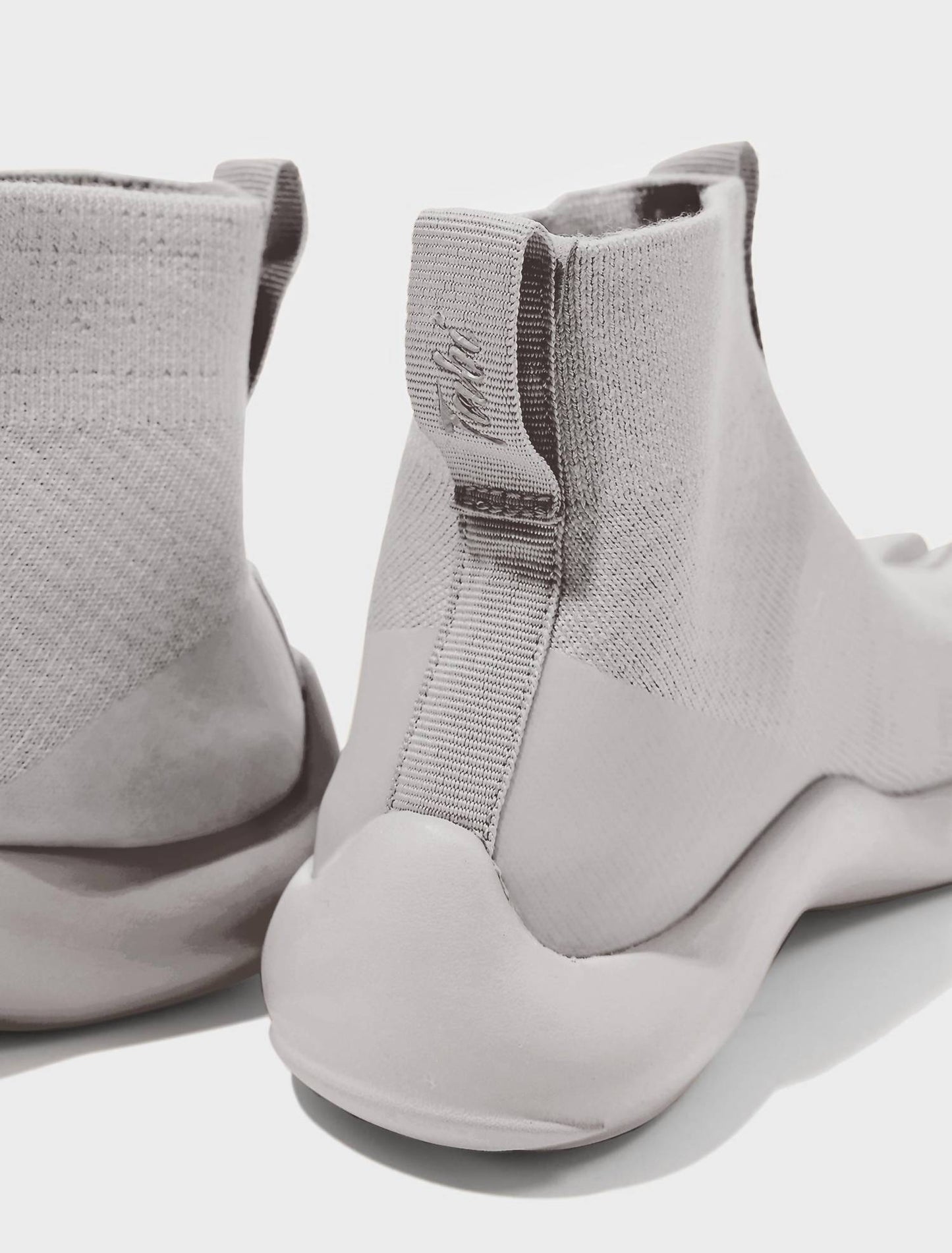 Tabi - Unisex Hightop Sneakers