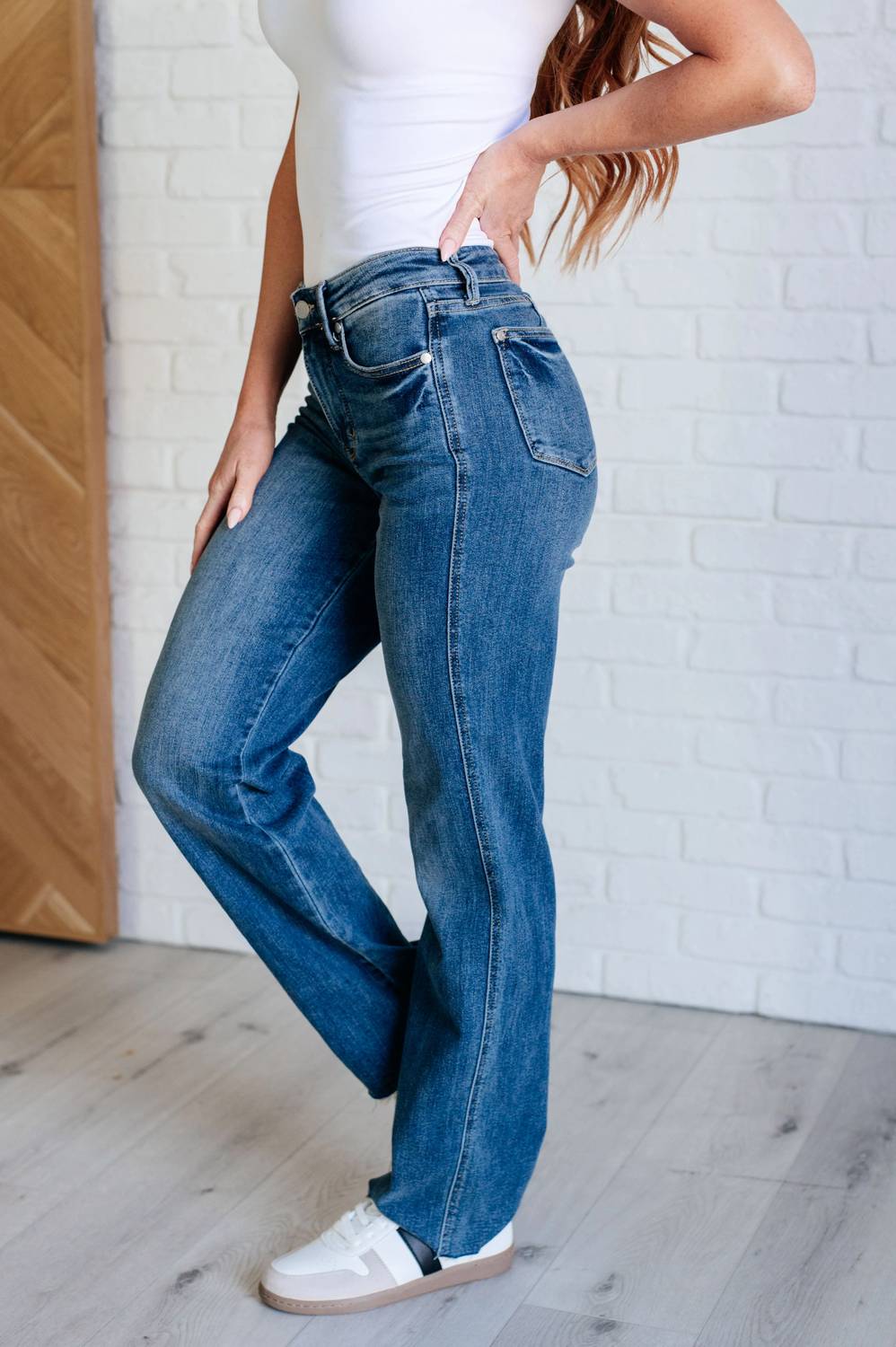 Judy Blue - Mid Rise Tummy Control Vintage Raw Hem Straight Leg Jeans