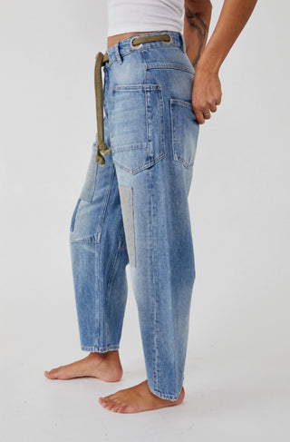 Free People - Calça Jeans Moxie de Cintura Baixa
