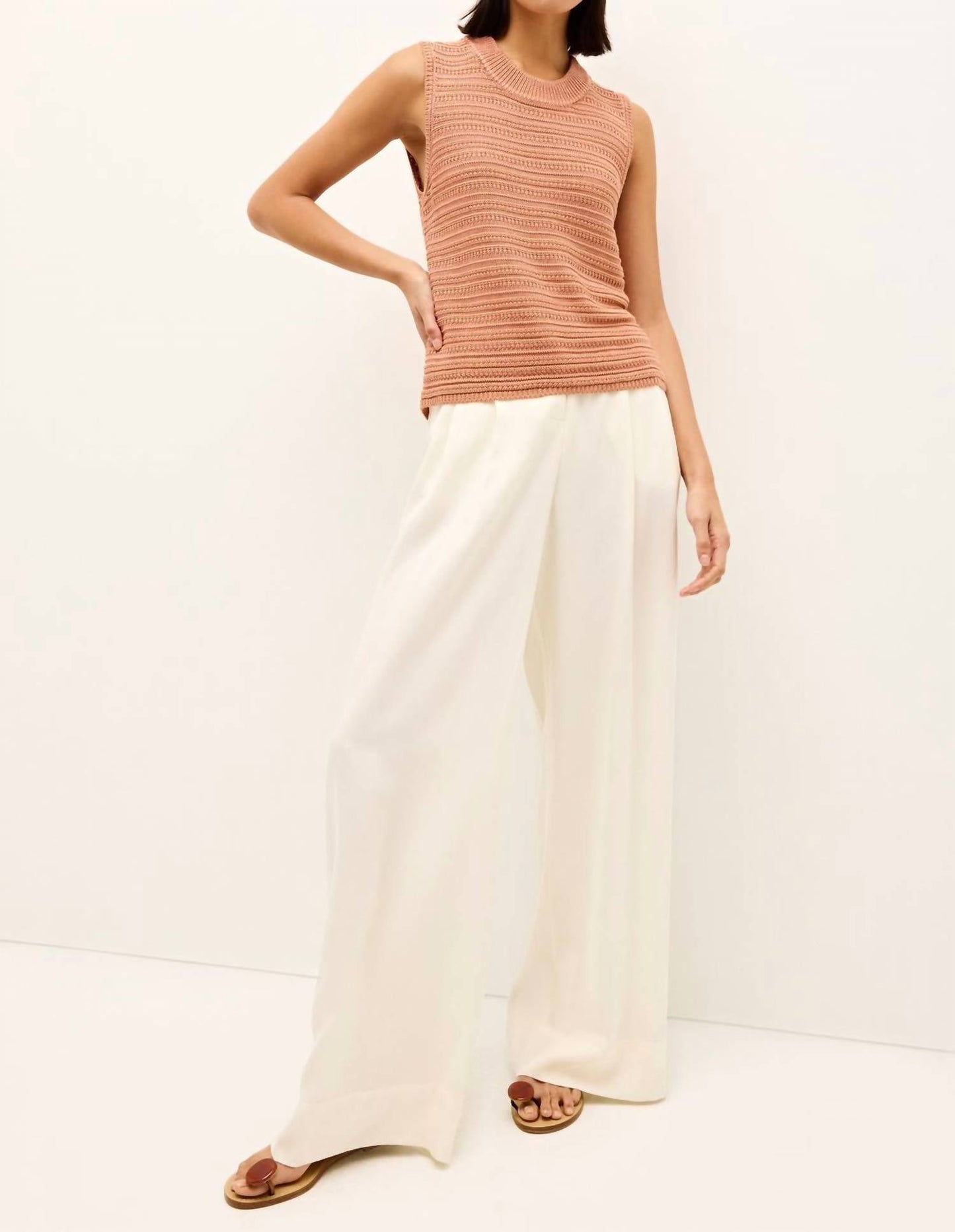 Marie Oliver - Nev Crew Neck Top