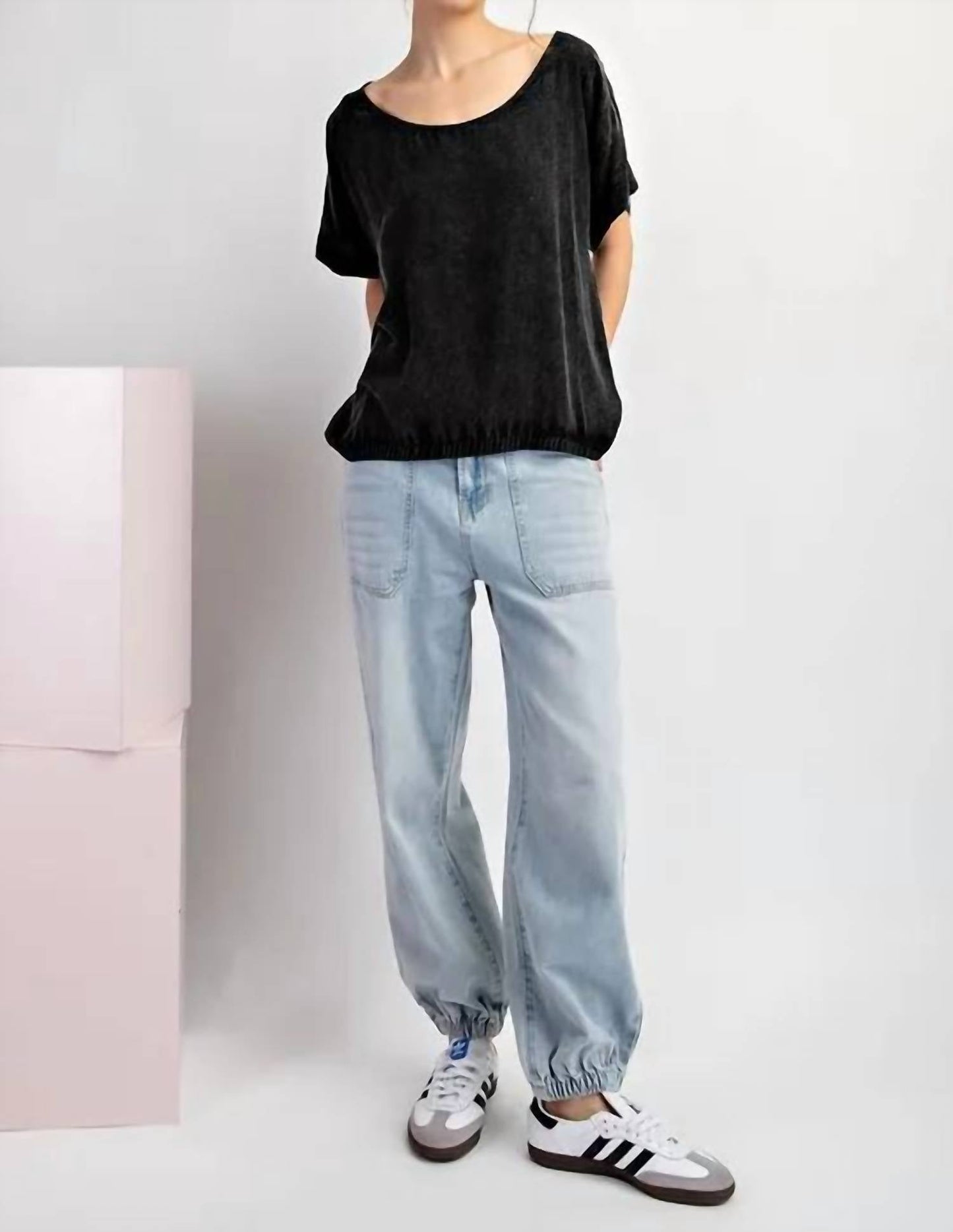 Ee:Some - Cool & Casual Off Shoulder Top