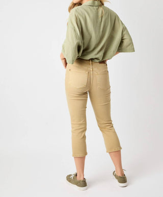 Judy Blue - Calça Capri “ava” de cintura alta tingida