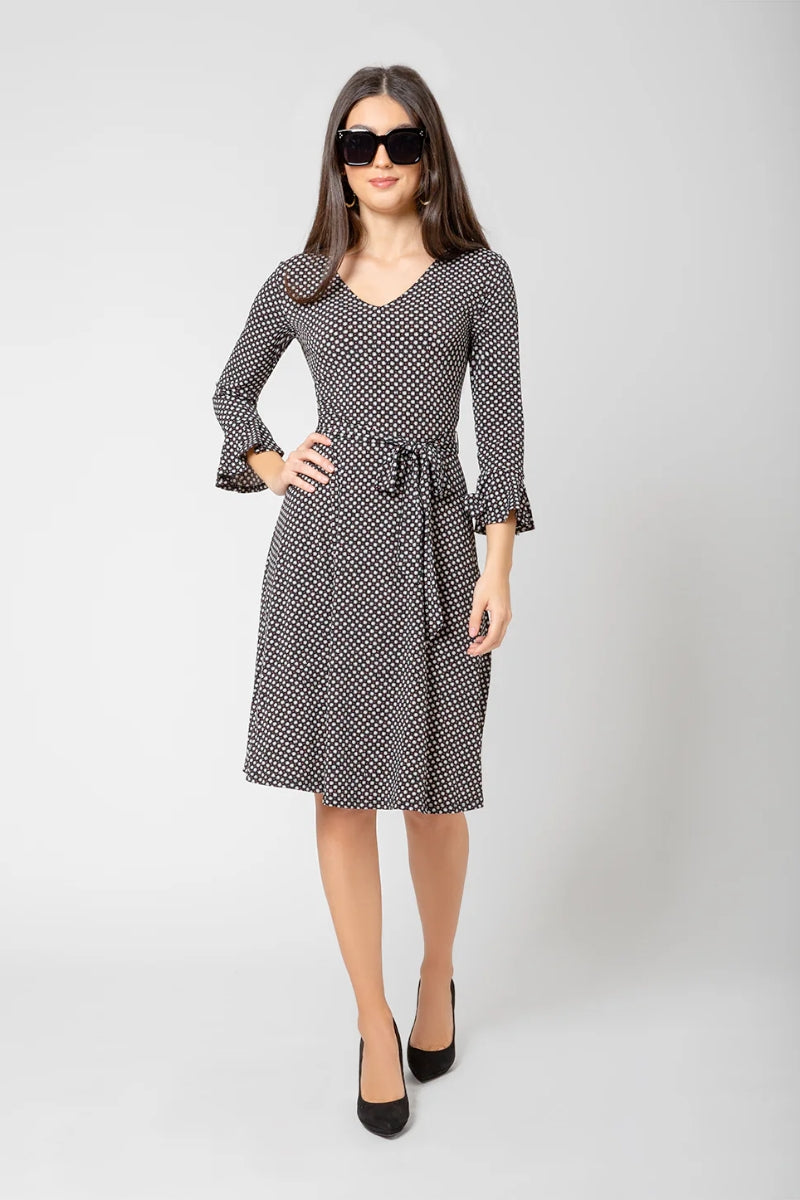 Vestido Leota Ilana com cinto preto tamanho P