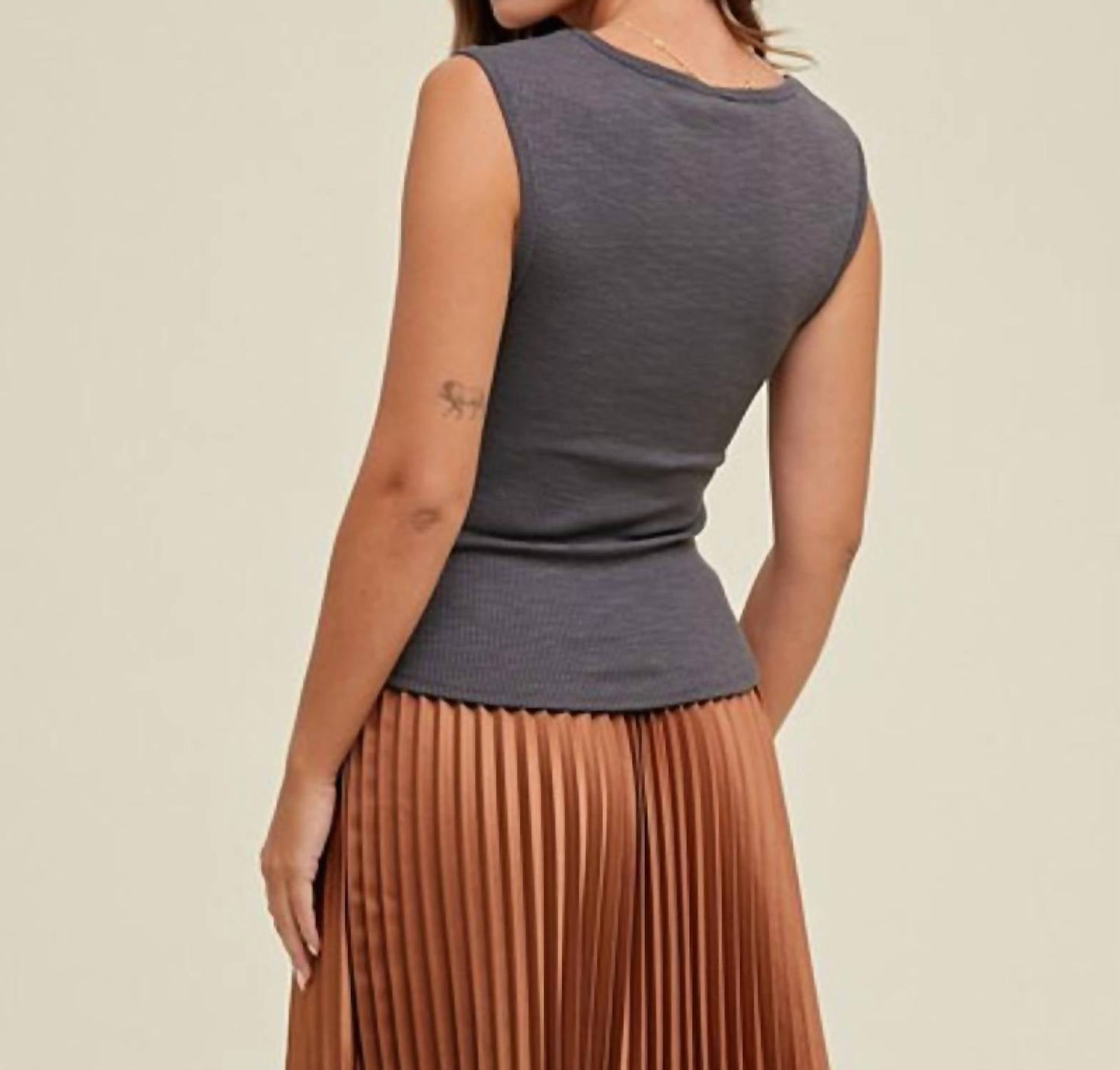Wishlist - Sweetheart Ribbed Knit Top