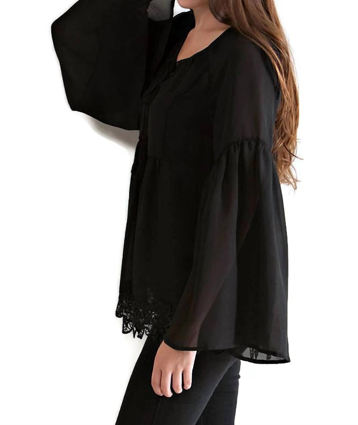 Entro - Bell & Tassel Lace Tunic Top