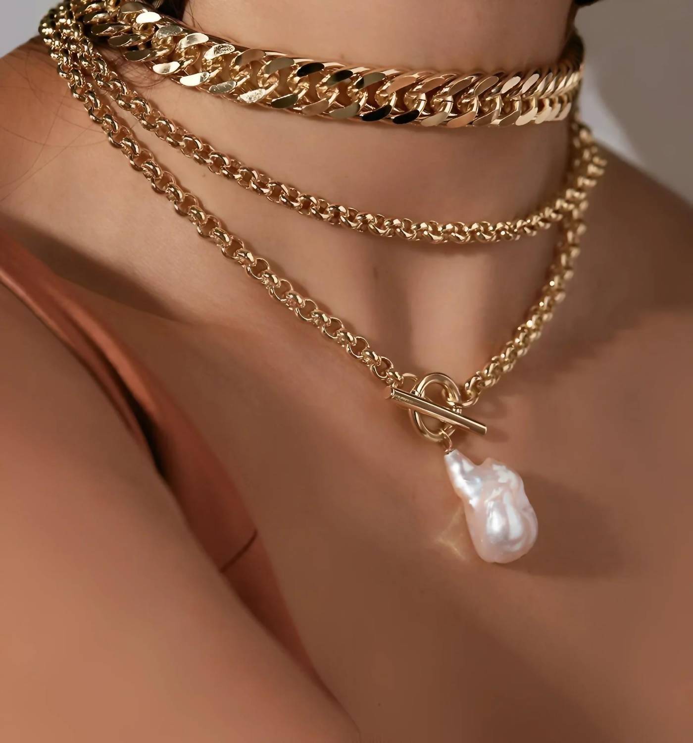 Eklexic - Women's Micro Royal Toggle & Xl Baroque Pearl Pendant Necklace