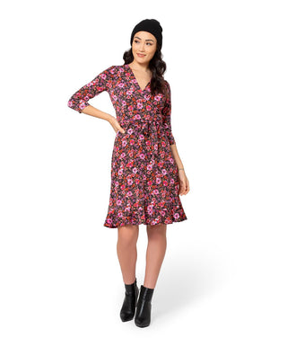 Vestido feminino Leota Perfect Wrap com babados e bainha vermelha
