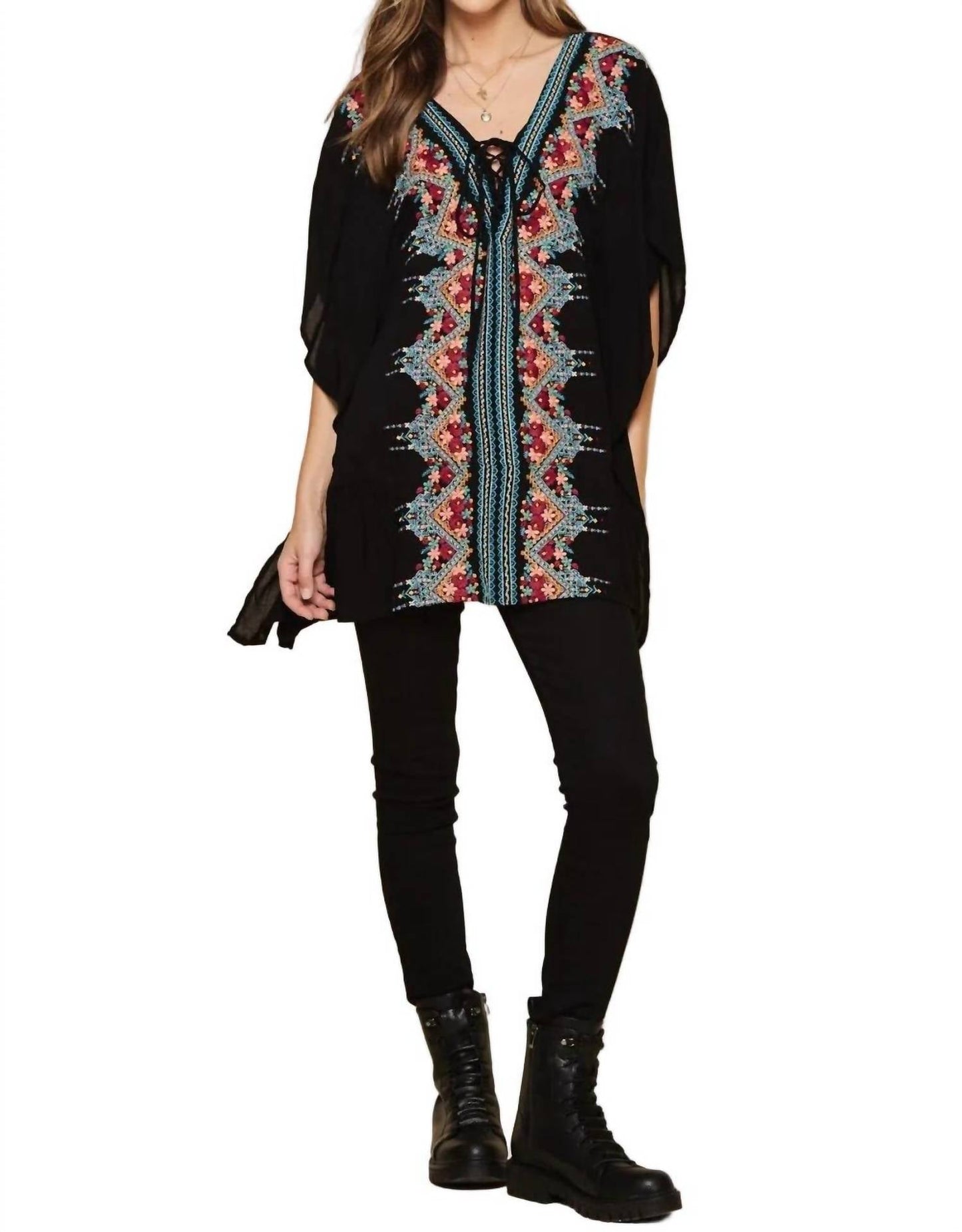 Andree By Unit - Floral Embroidered V-Neck Top