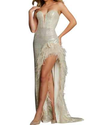 Jovani - Vestido de penas com lantejoulas