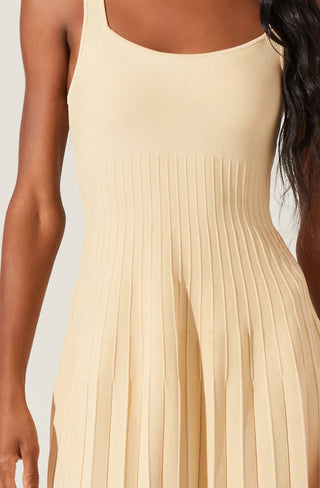 Astr - Vestido suéter midi plissado Aylin
