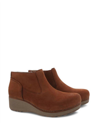 Dansko - Bota feminina Charlene em nobuck com salto plataforma