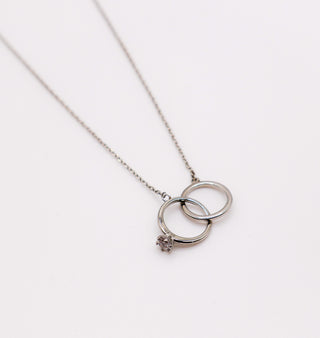 Colar de Ouro Branco Eternal Embrace - Luxo Atemporal