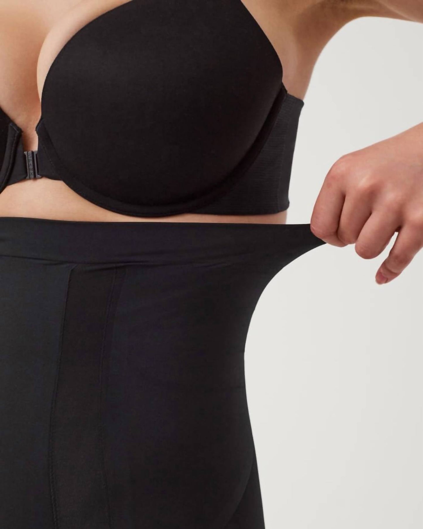 Spanx - On Core High Waisted Mid Thigh Shorts