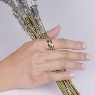 Baizaar - Women's Hugging Hands Ring