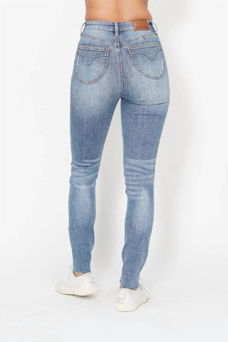 Judy Blue - Calça Jeans Skinny Vintage com Bolso Escudo e Cintura Alta