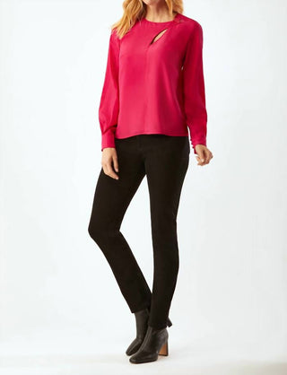 Blusa Swinton com decote fenda cru