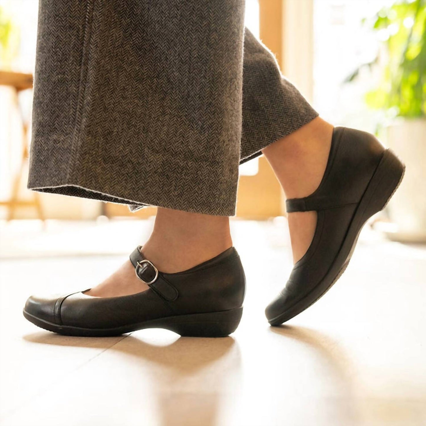 Dansko - Women's Fawna Mary Jane