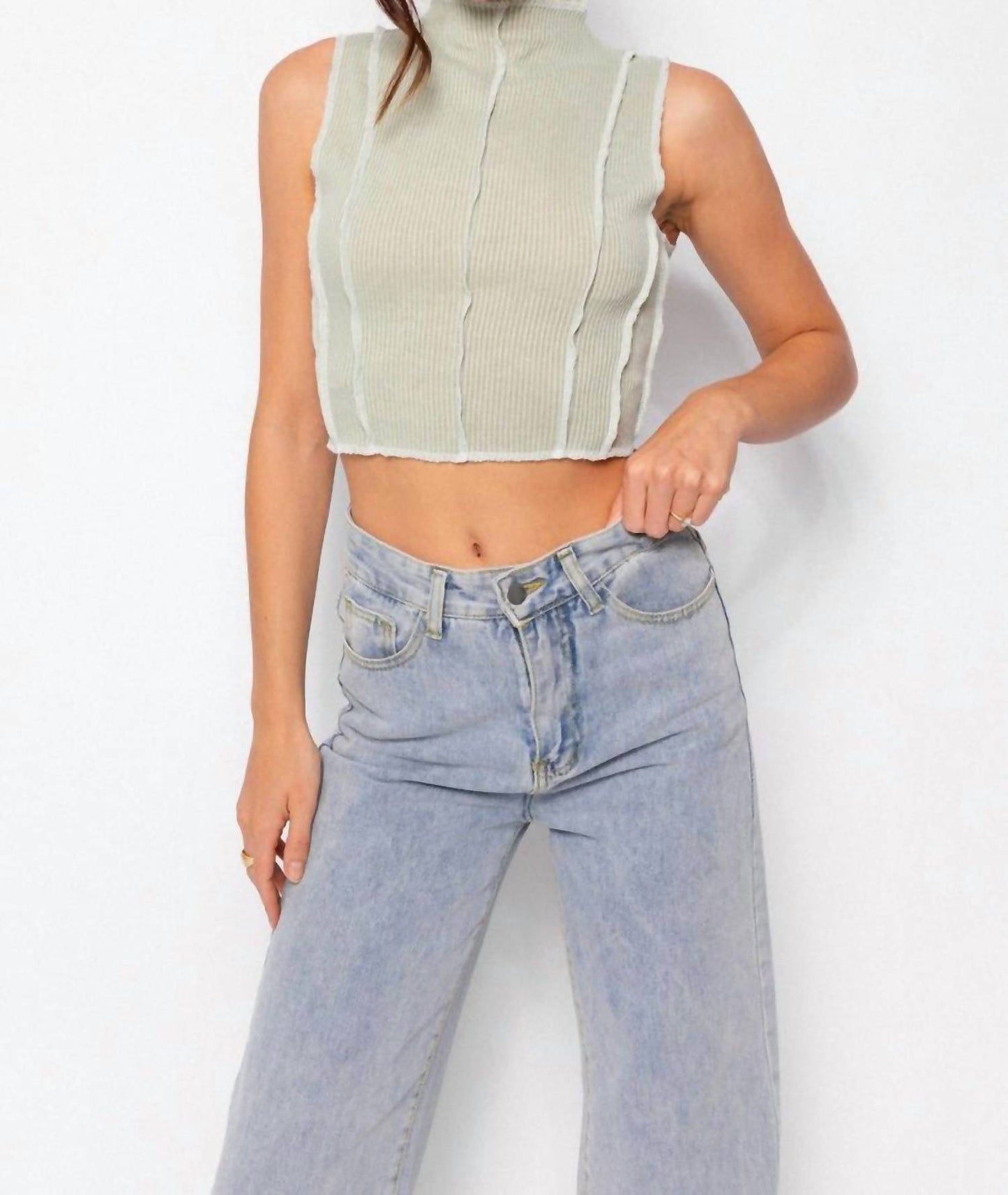 Le Lis - Exposed Thread Top