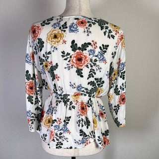 O'Neill - Blusa floral com decote em V Celine