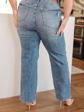 Judy Blue - High Rise Control Top Distressed Straight Jeans