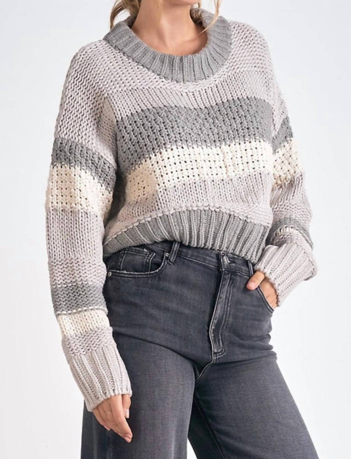 Elan - Cropped Crew Neck Sweater