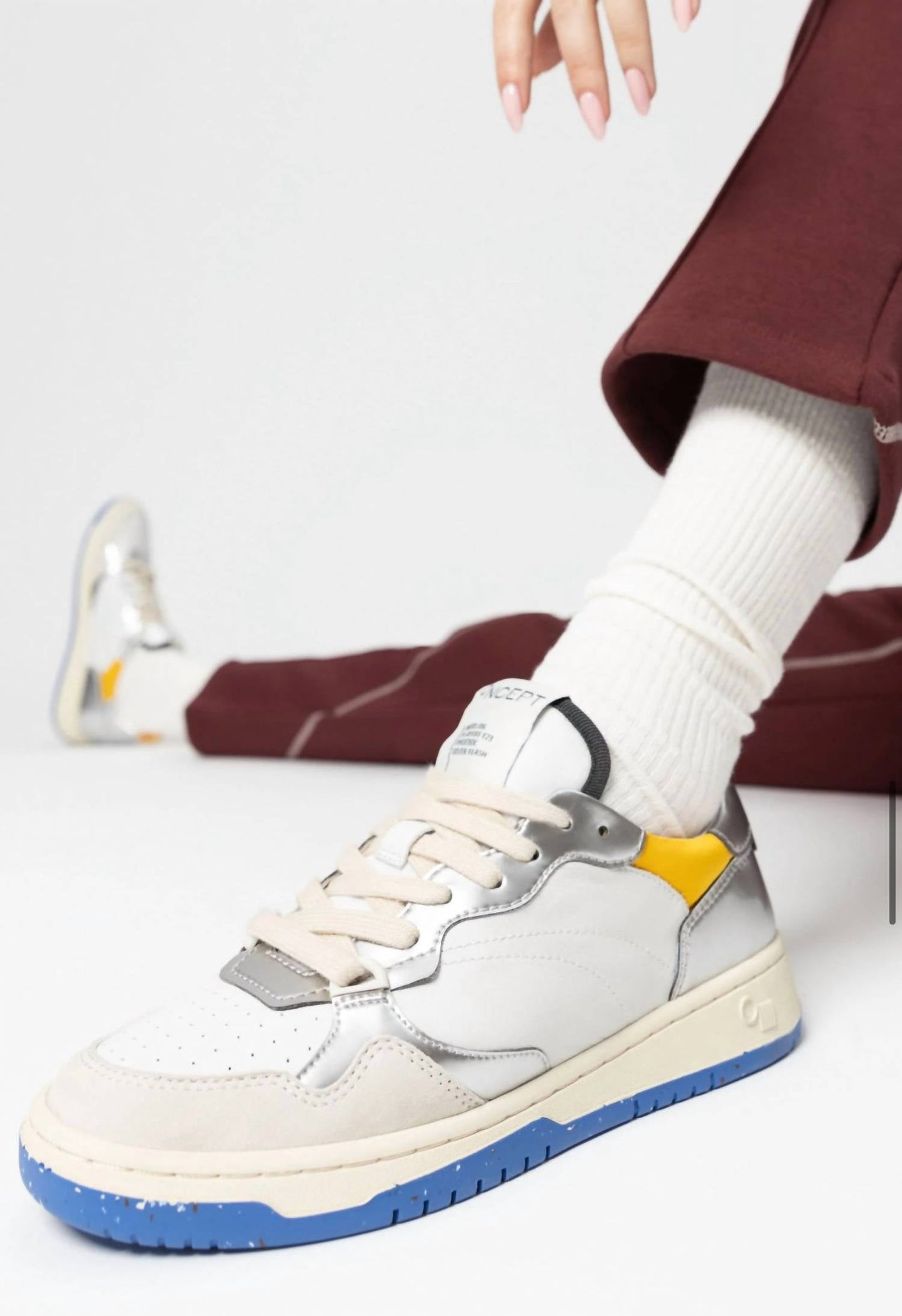 Oncept - Women's Phoenix Sneakers