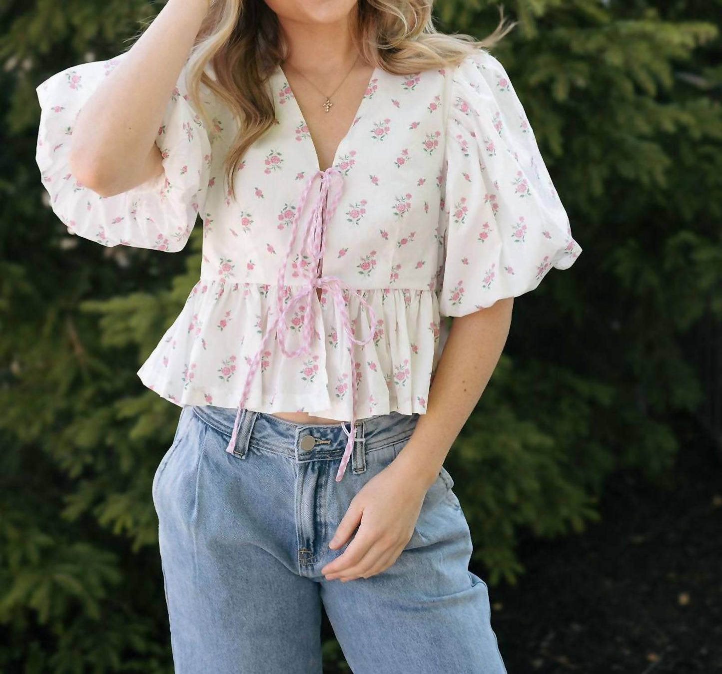 Mable - Ditsy Floral Bow Top