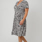 Vestido envelope estampado de zebra Leota Plus, branco, tamanho 1X