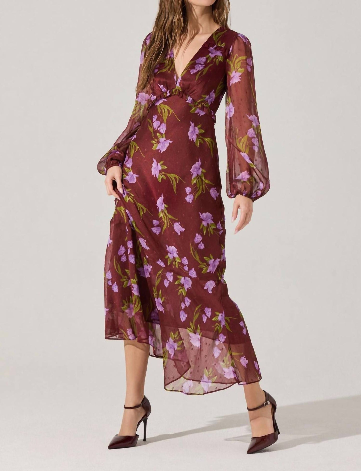 Astr - Calantha V-neck Floral Maxi Dress