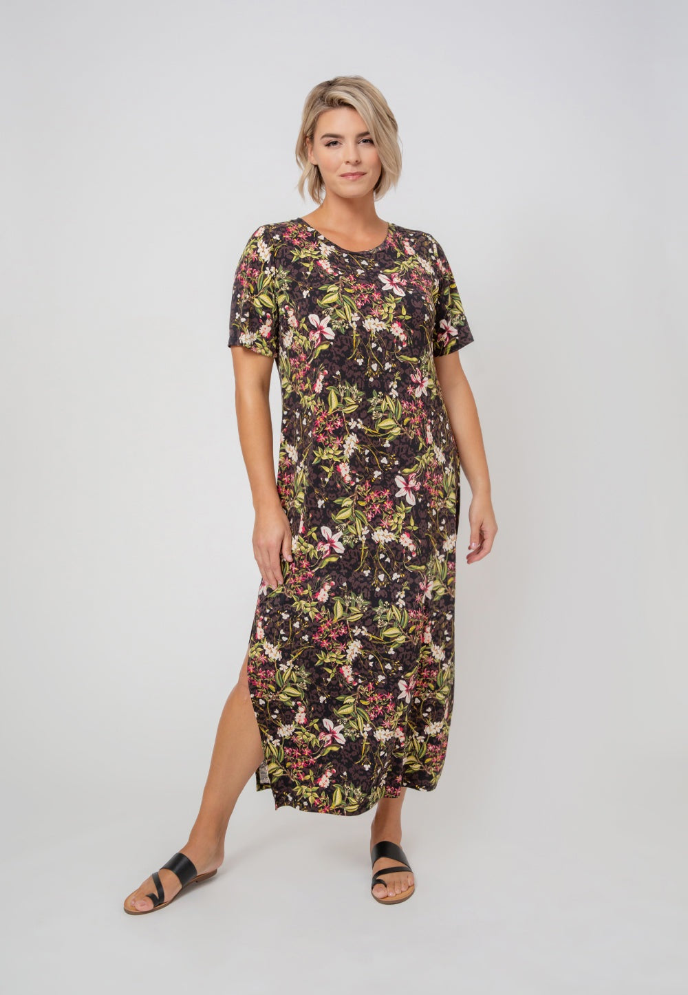 Vestido longo Eva feminino Leota marrom tamanho 3X