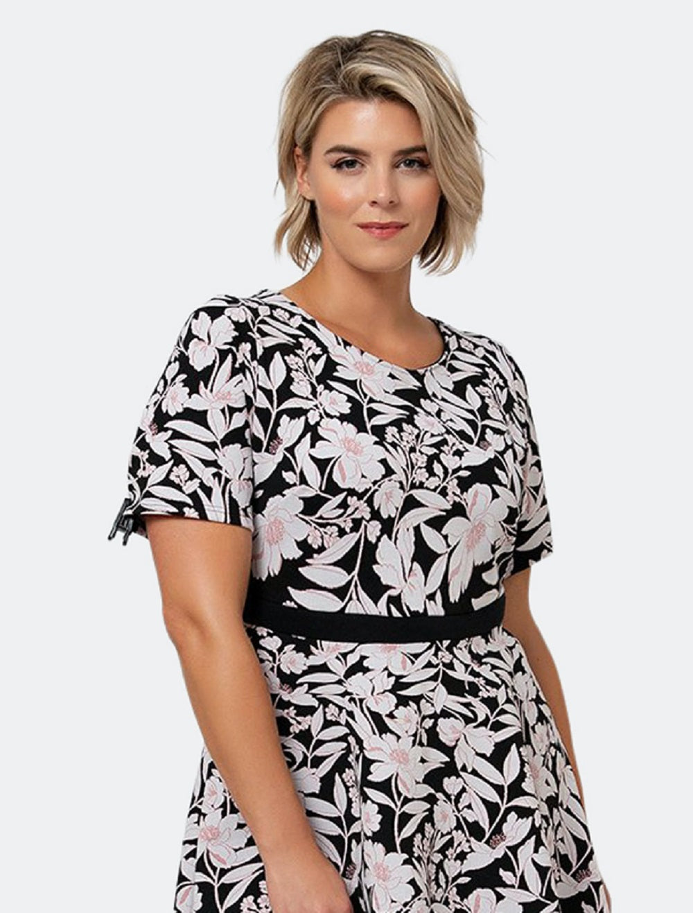 Vestido Mackenzie Fit and Flare para mulheres Leota, preto, tamanho 3X